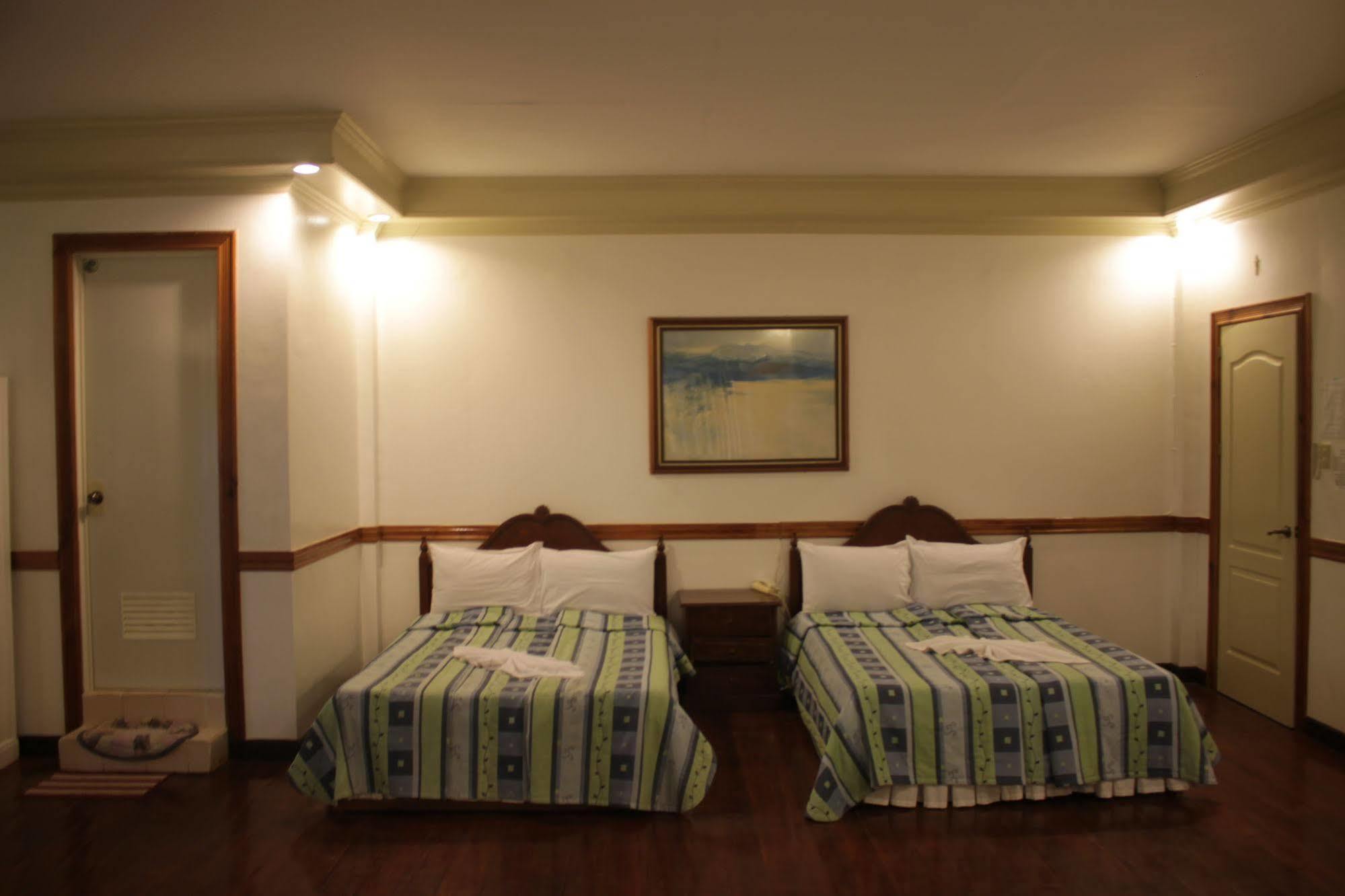 Sipalay Jamont Hotel Exterior photo