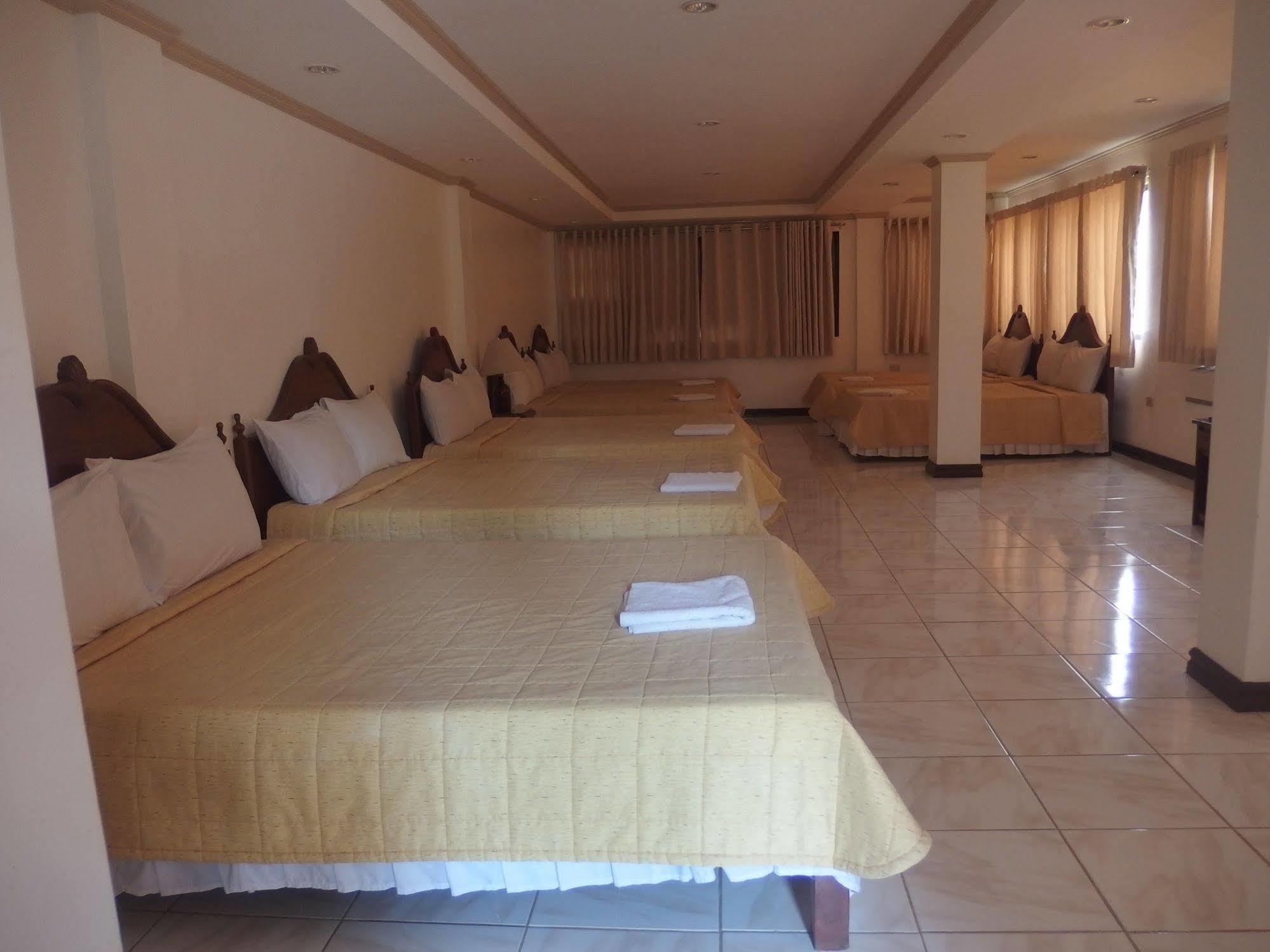 Sipalay Jamont Hotel Exterior photo