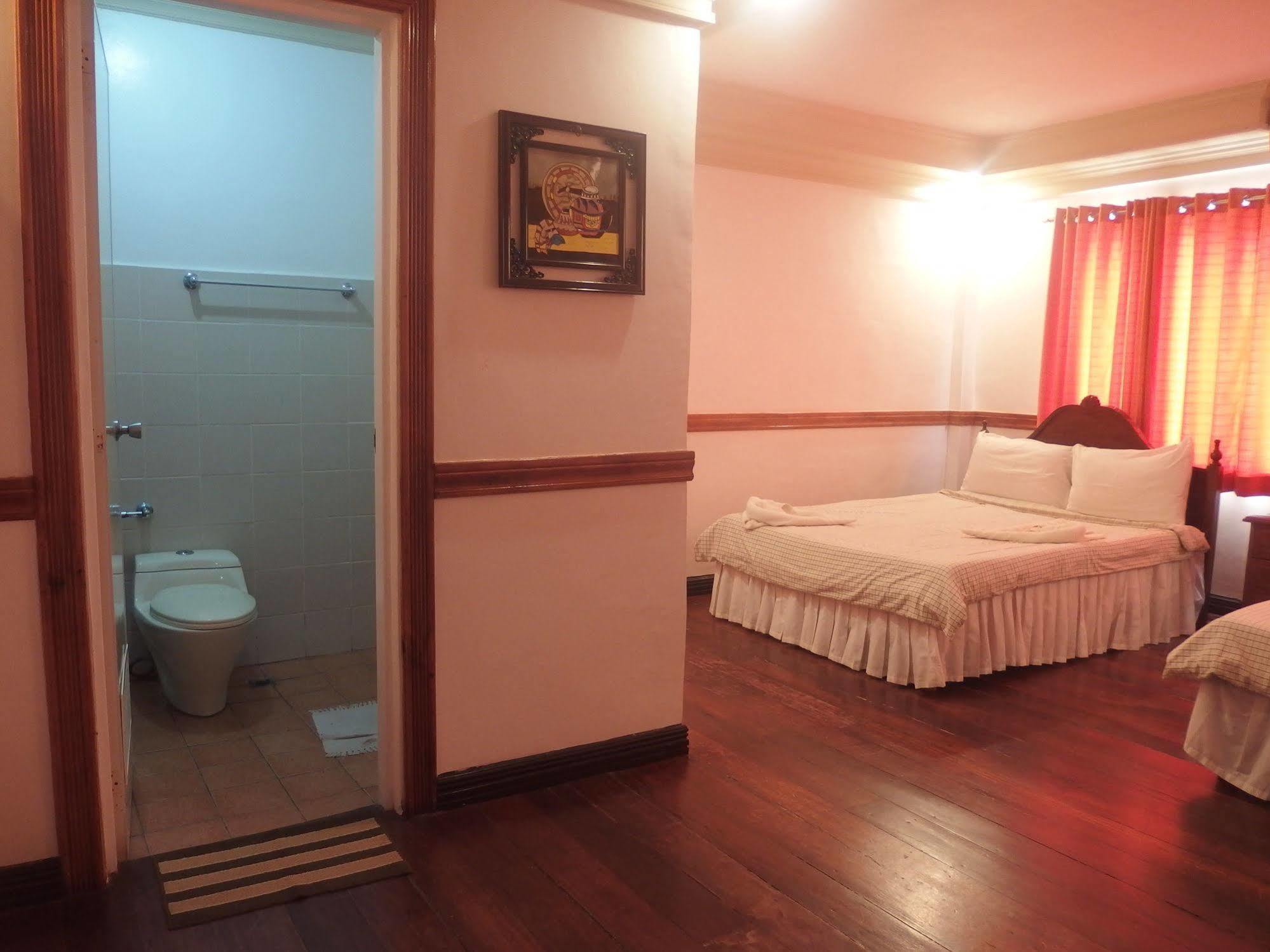 Sipalay Jamont Hotel Exterior photo