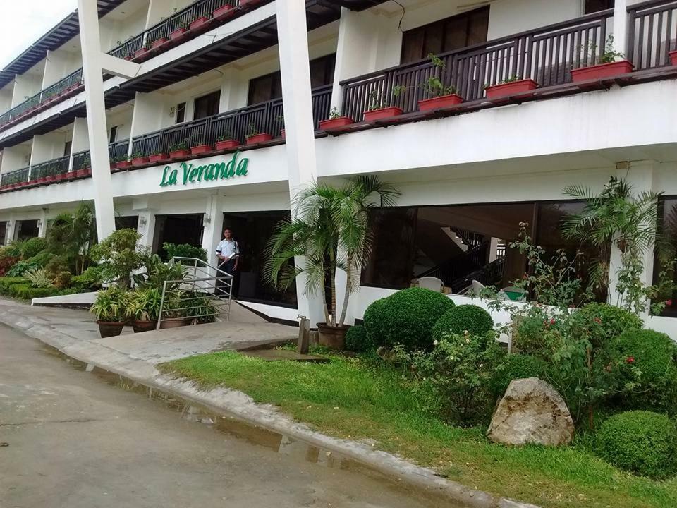 Sipalay Jamont Hotel Exterior photo